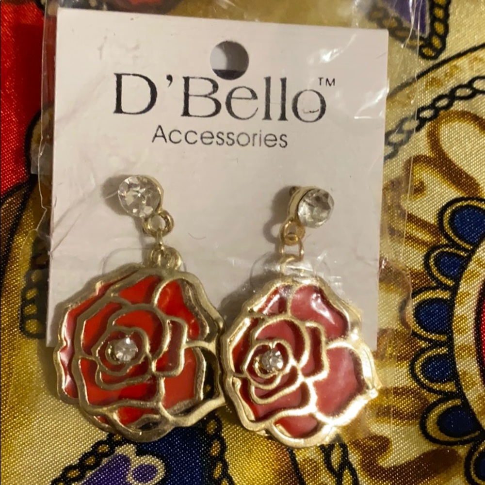 Assorted earrings